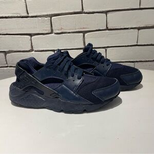 Nike Air Huarache Navy Blue Unisex Running Cross Training Sneaker Size 6Y